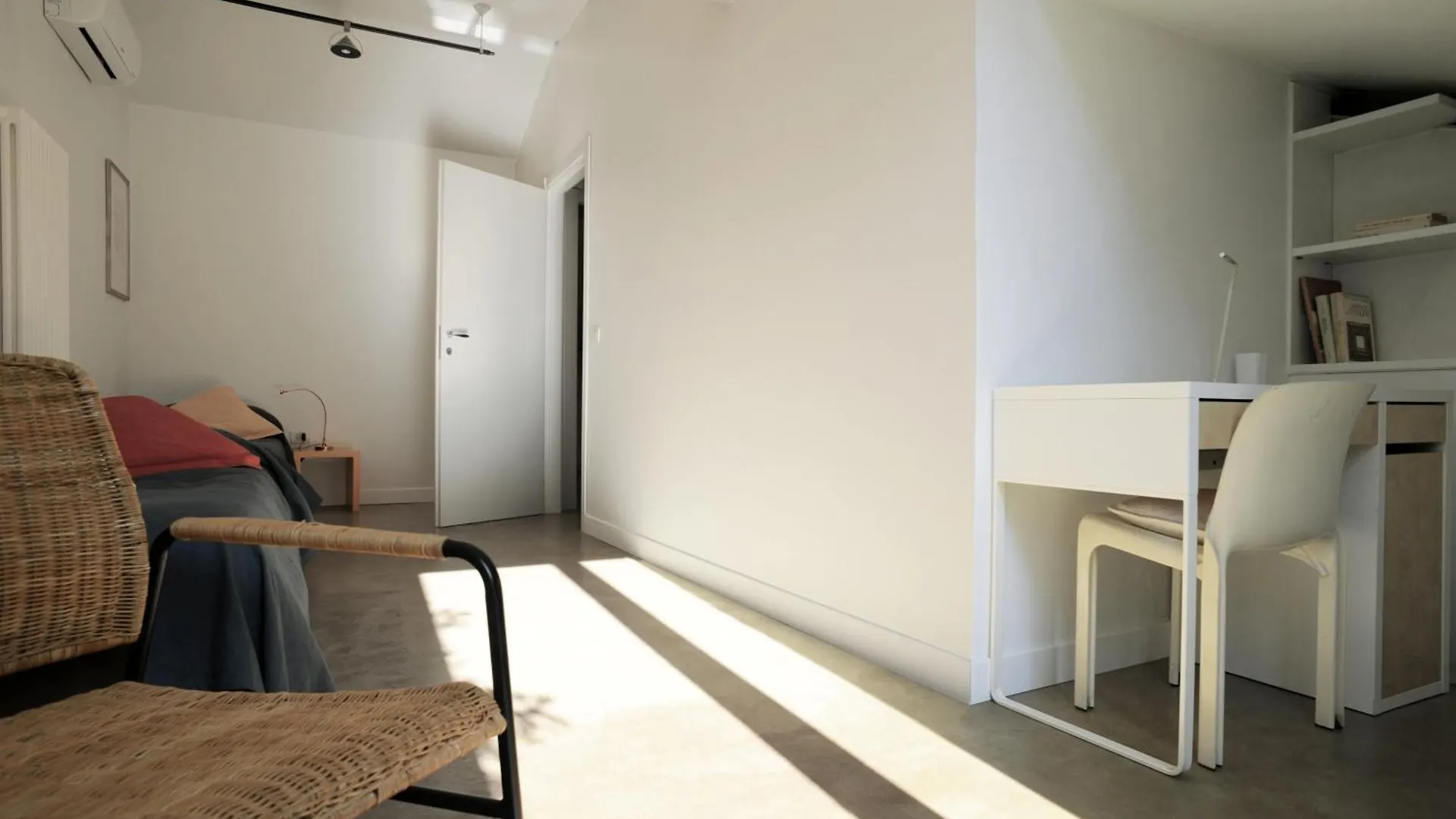 Loft Sant Ambrogio With Terrance Apartment Milan