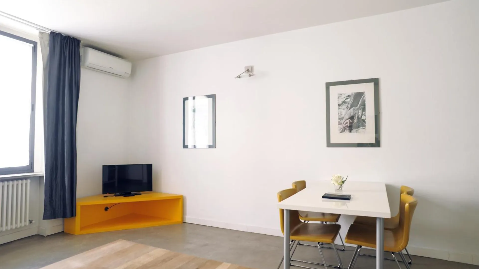 Loft Sant Ambrogio With Terrance Apartment Milan 0*,